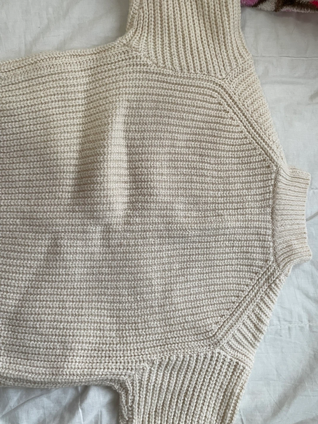Uniqlo Cream Knit Sweater - Size M - photo 2
