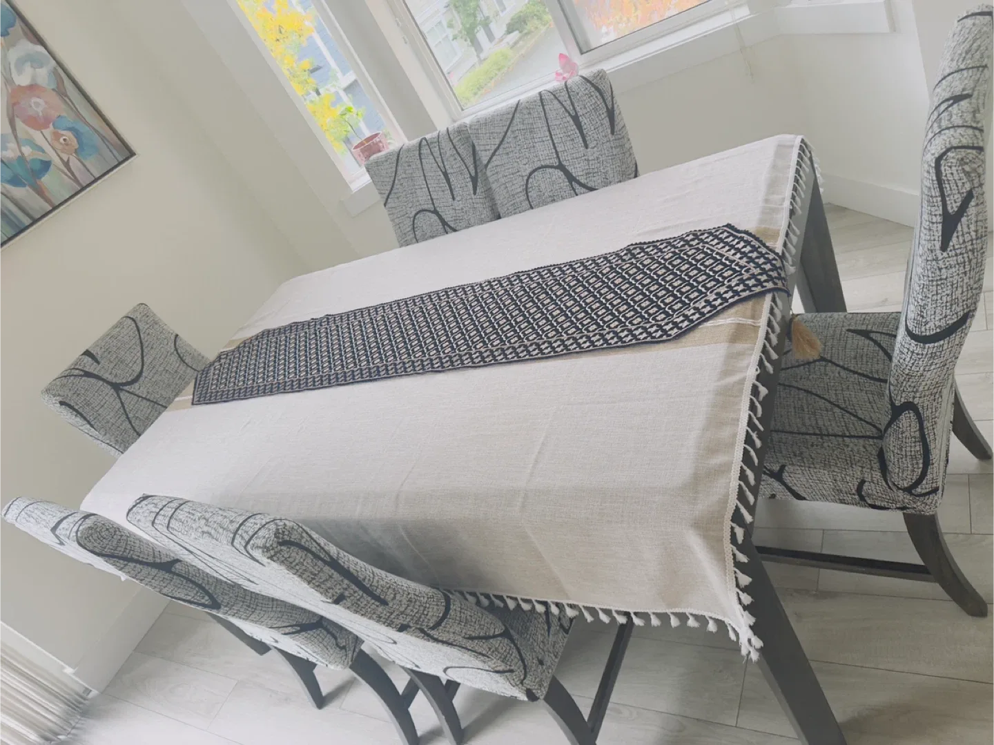 Dining Table with 6 Chairs set image indicator(3)