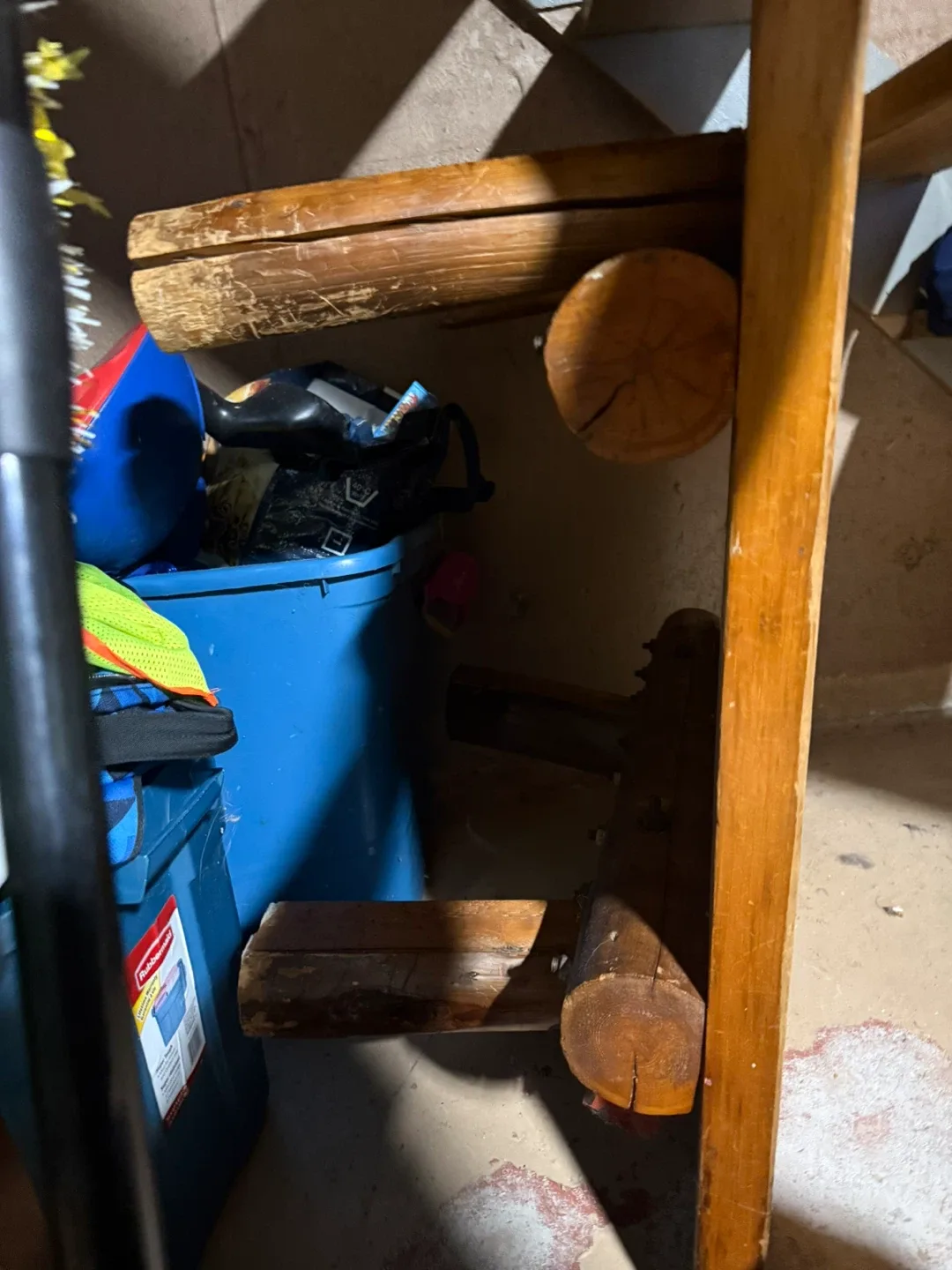 Wooden coffee Table image indicator(2)