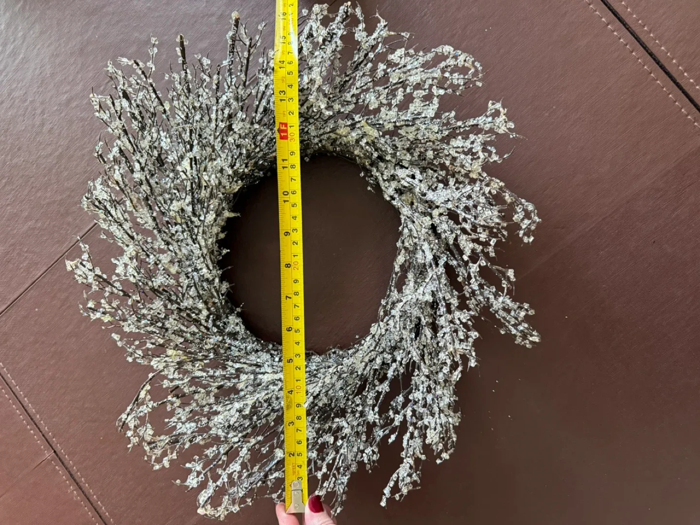 Wreath - icicle and sparkle image indicator(3)