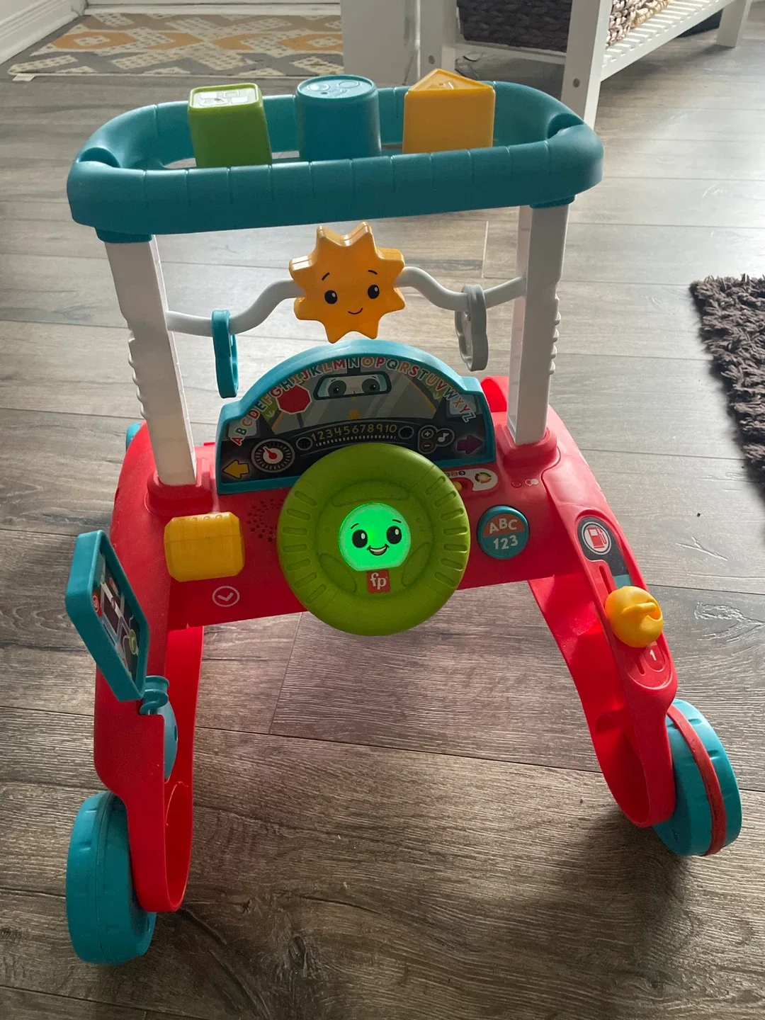 Fisher-Price 2-Sided Steady Speed Walker Multilanguage Edition image indicator(4)