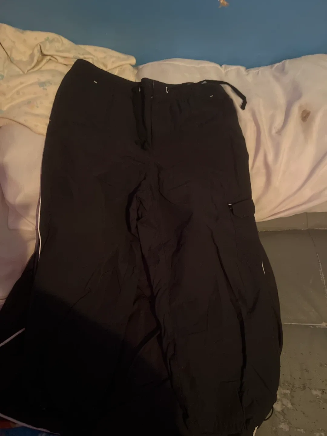 Black Cargo Pants image indicator(2)