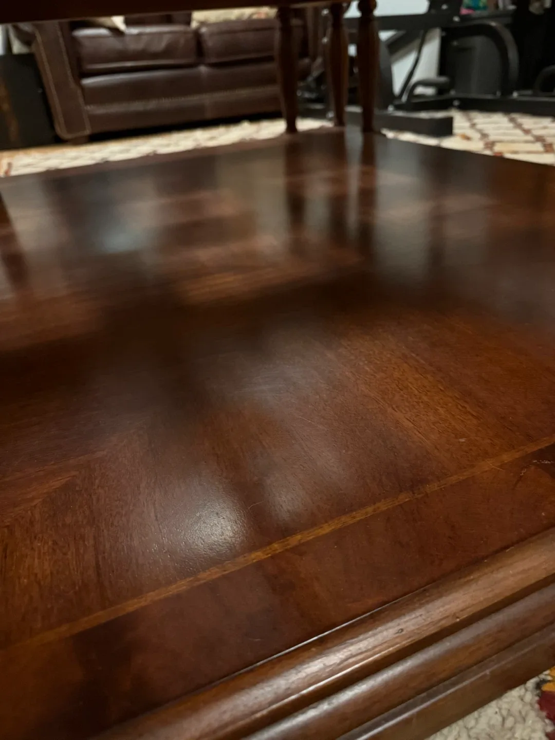 Massive Coffee Table Fit for a King image indicator(6)