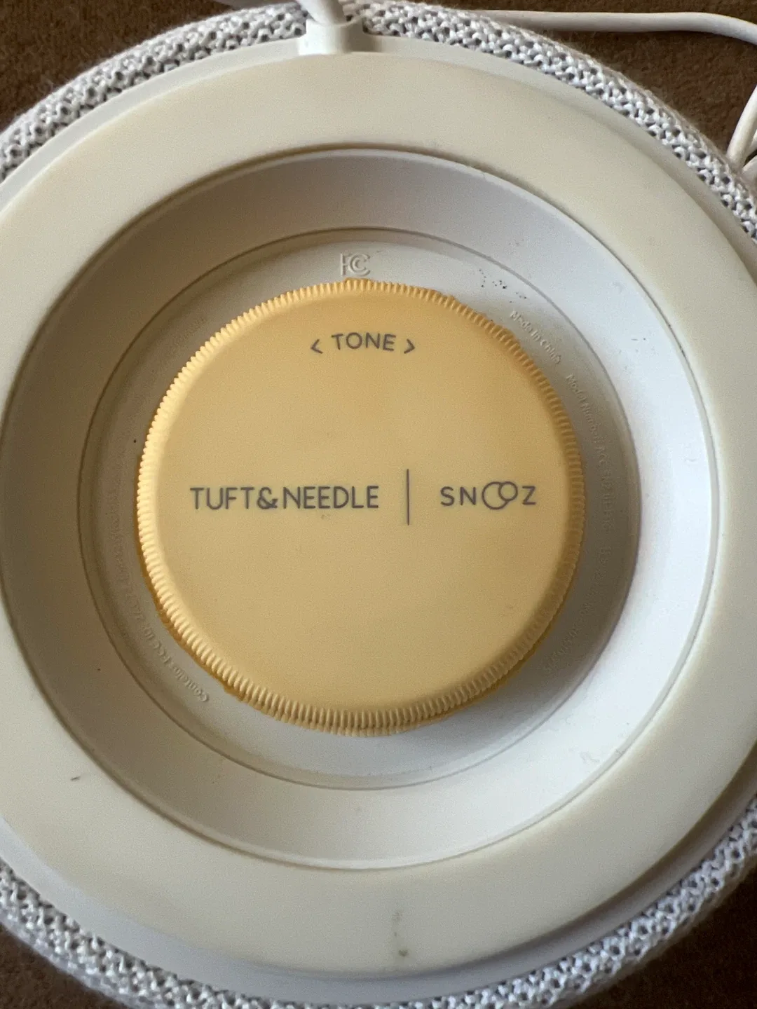 SNOOZ Pro White Noise Machine image indicator(2)