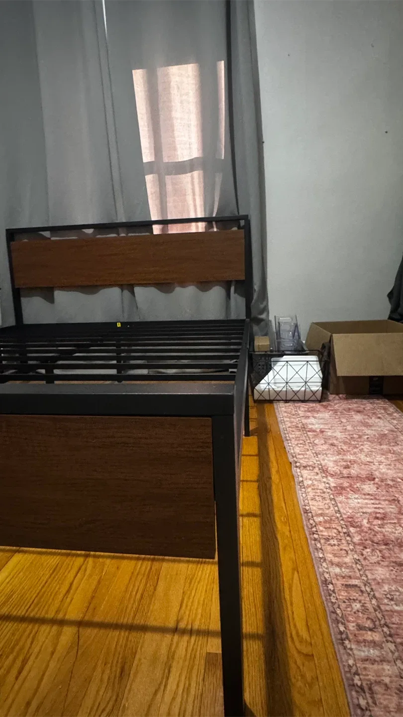 Full Size Metal Bed Frame with Wood Headboard image indicator(4)