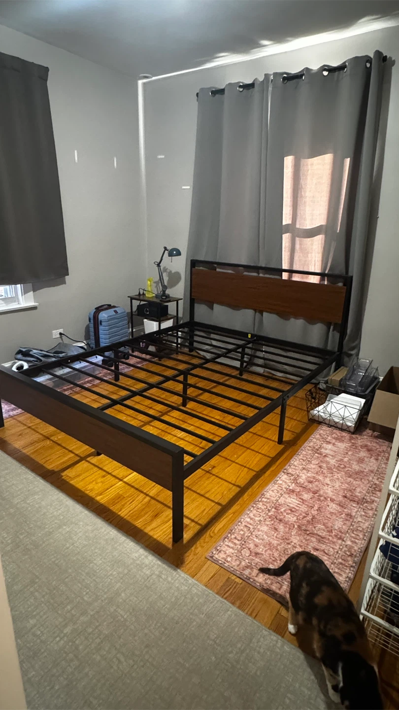 Queen Size Metal Bed Frame with Wood Headboard