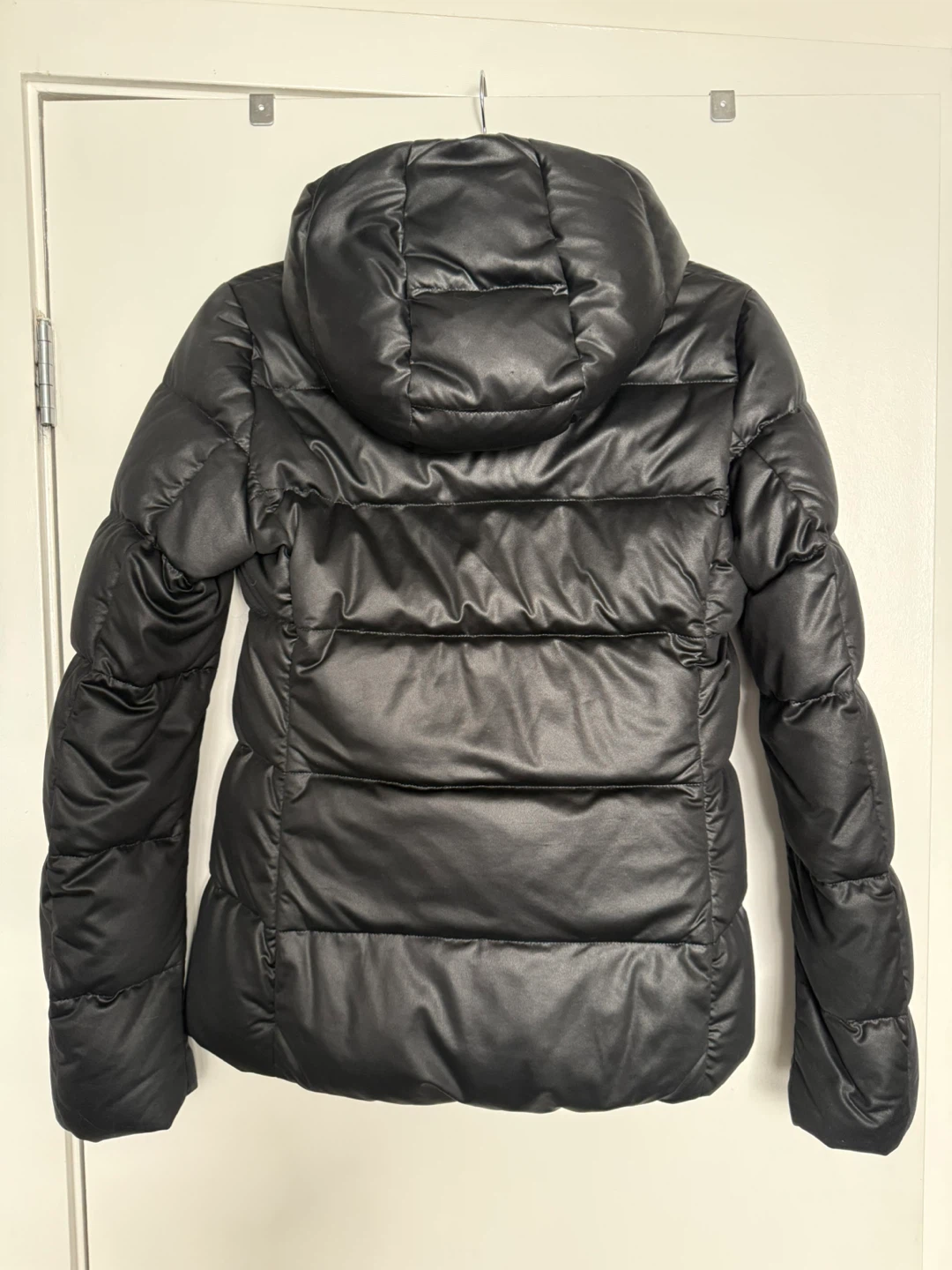 Women’s Uniqlo Black Puffer Jacket (Size Small) - photo 2