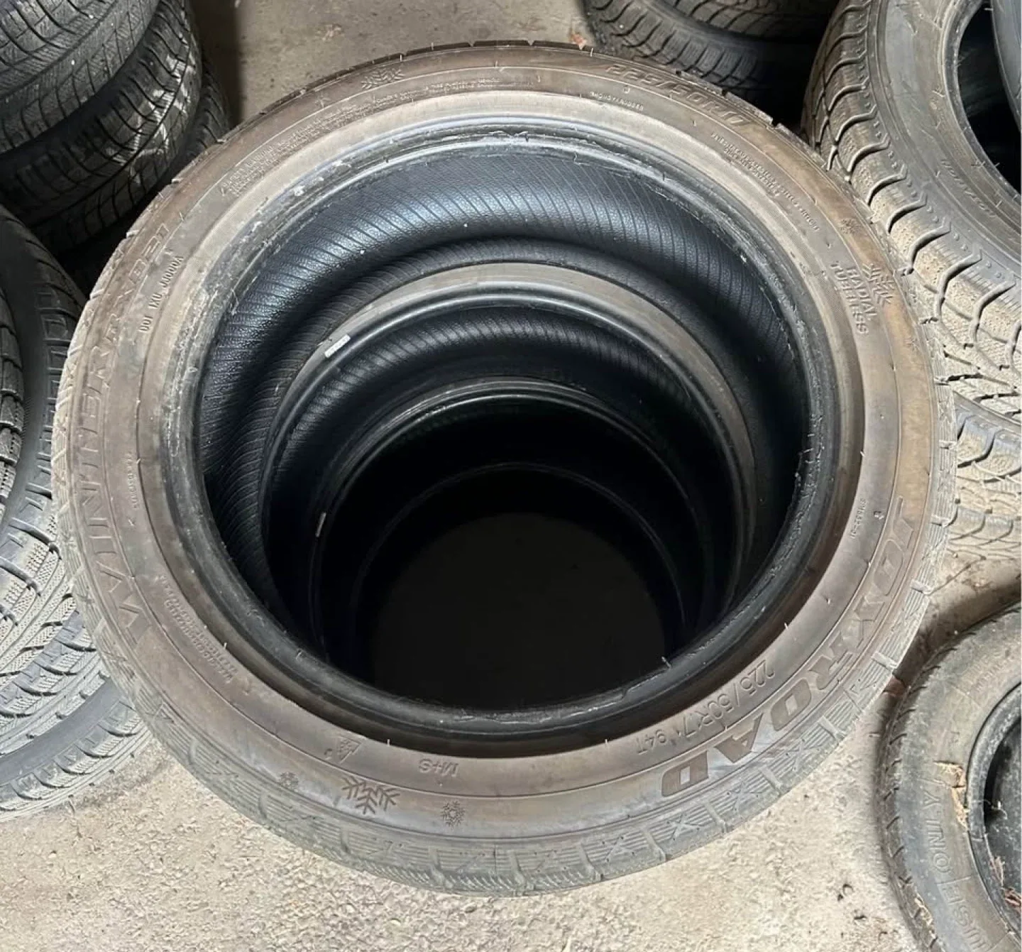 Winter Tires 225/50R17 image indicator(2)