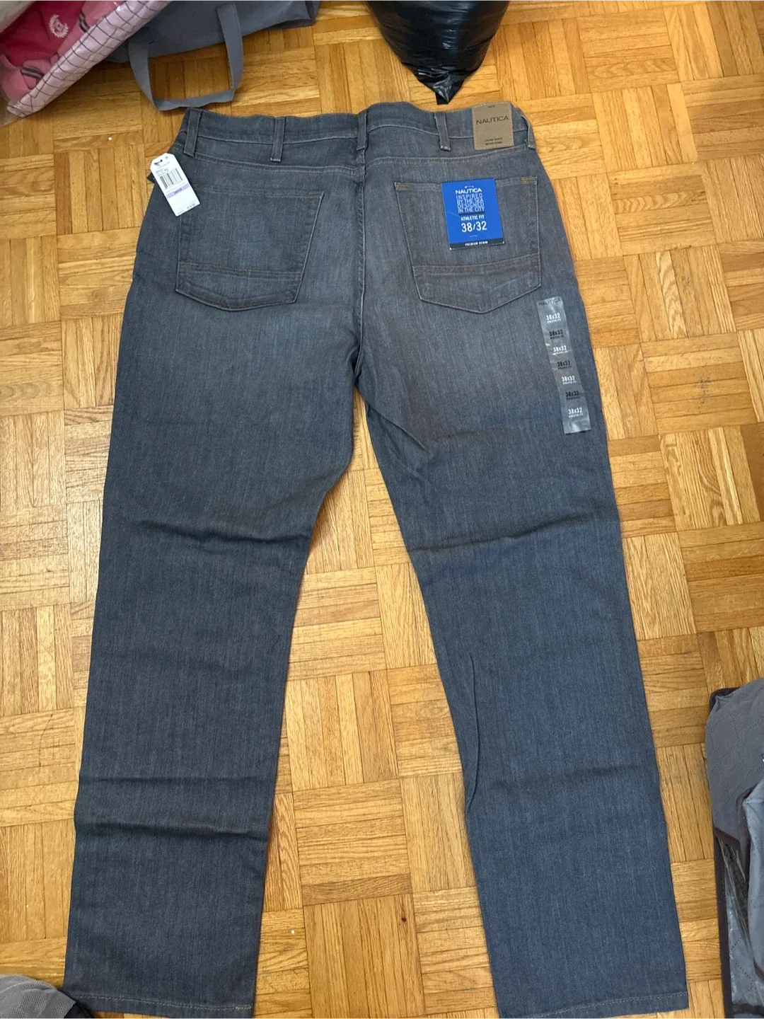 New Nautica Athletic Fit Jeans 38x32