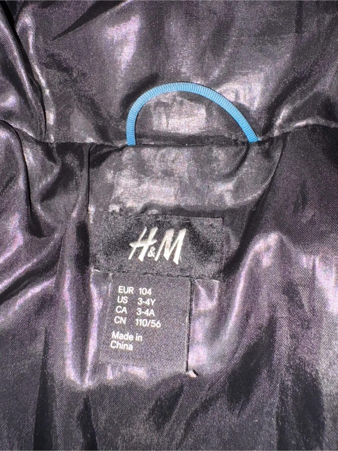 H&M Black Puffer Jacket - Size 3-4Y image indicator(4)