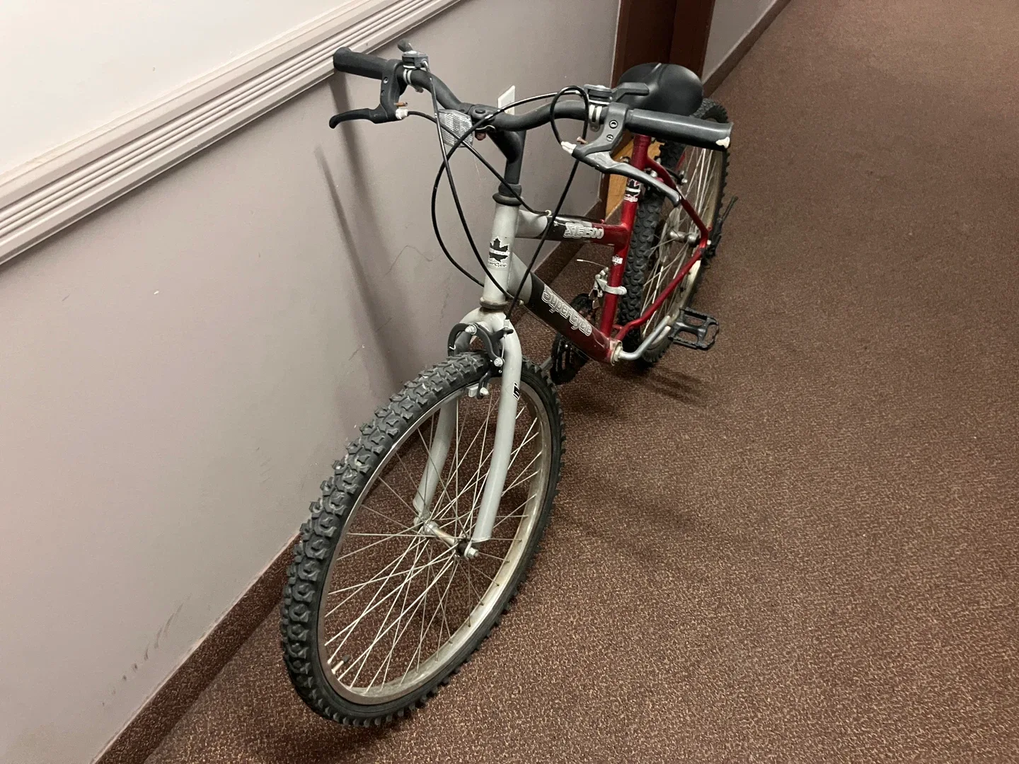 Supercycle SCF500 Bike - Red/Silver image indicator(2)