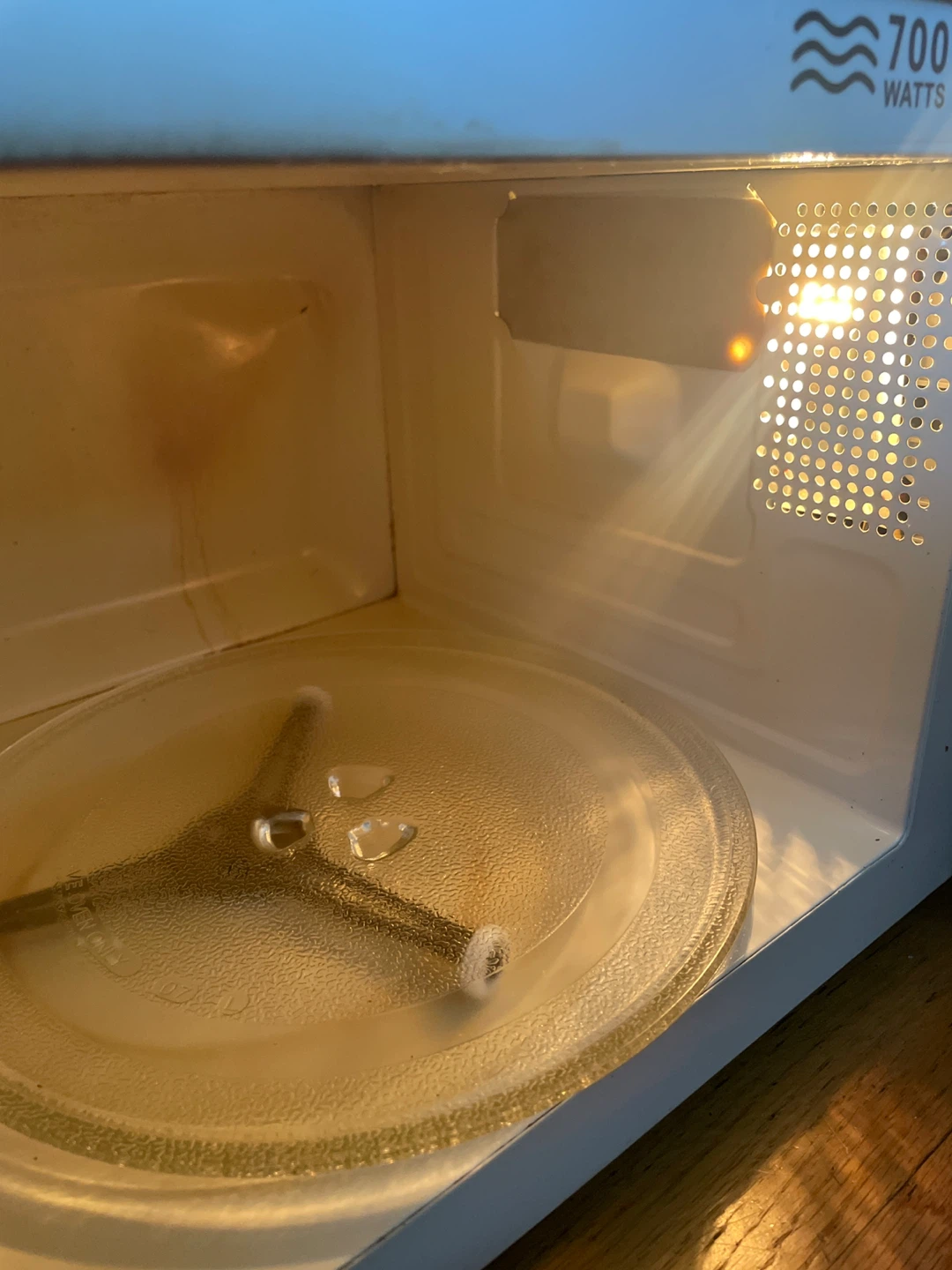 Oster Microwave Oven - photo 4