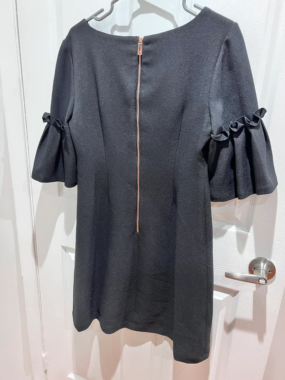 Ivanka Trump black Dress image indicator(2)