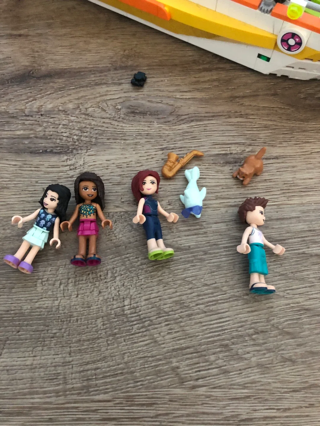 LEGO Friends Sunshine Catamaran Set image indicator(2)