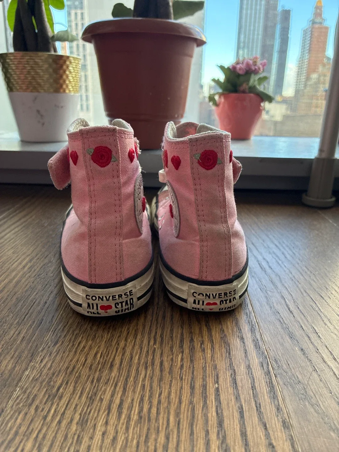 Girls Converse All Star Pink High-Top Sneakers - Youth Size 13 image indicator(3)