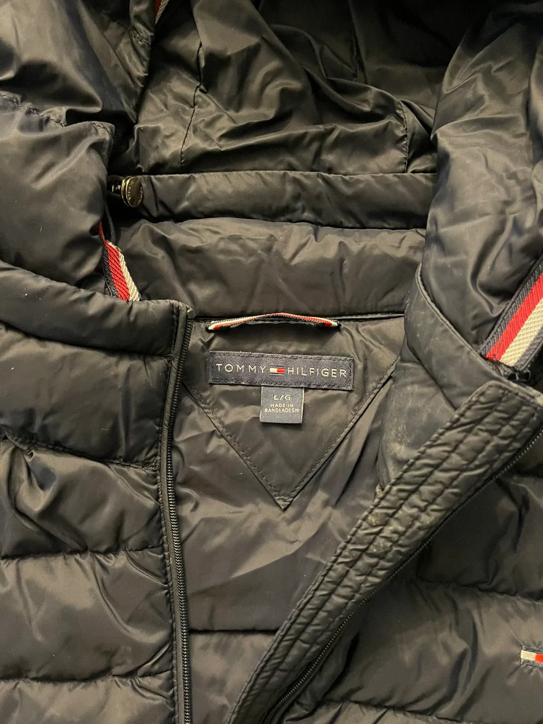 Tommy Hilfiger Puffer Jacket - Size L image indicator(3)