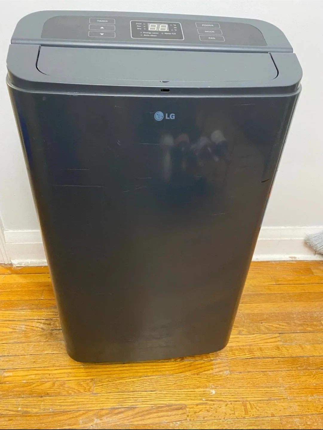 LG 12,000 BTU Portable AC – Powerful Cooling, Great Condition!
