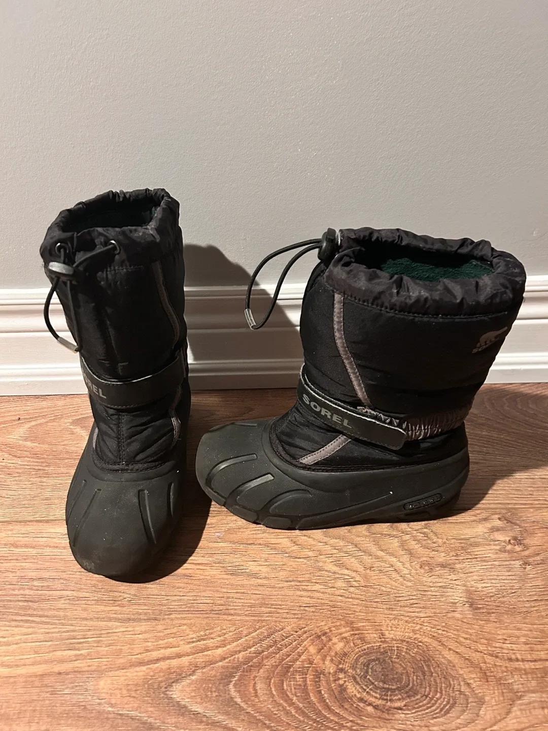 Sorel Kids Black Winter Boots (Size 3)