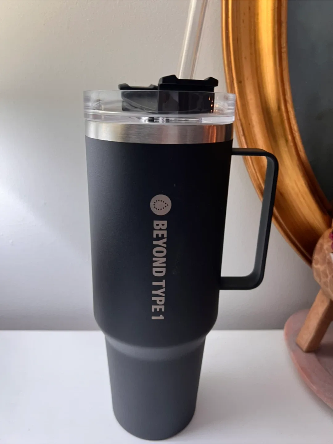 Black Stainless Steel, Double Walled Tumbler with Straw image indicator(4)