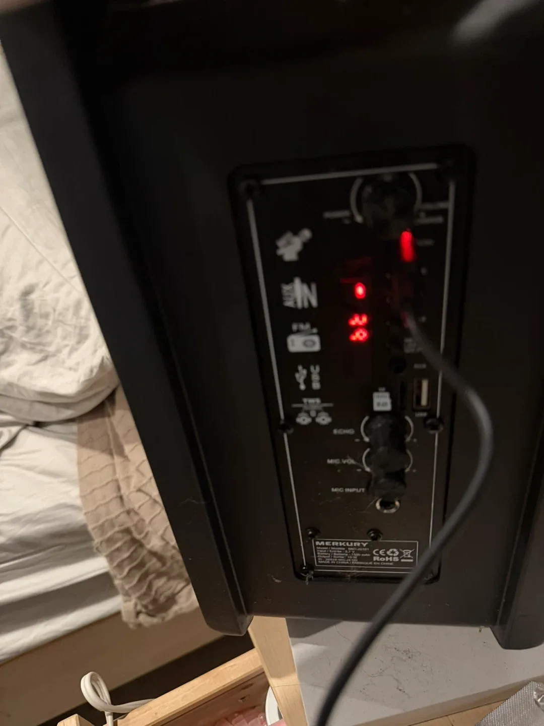 Merkury Innovations Speaker image indicator(2)