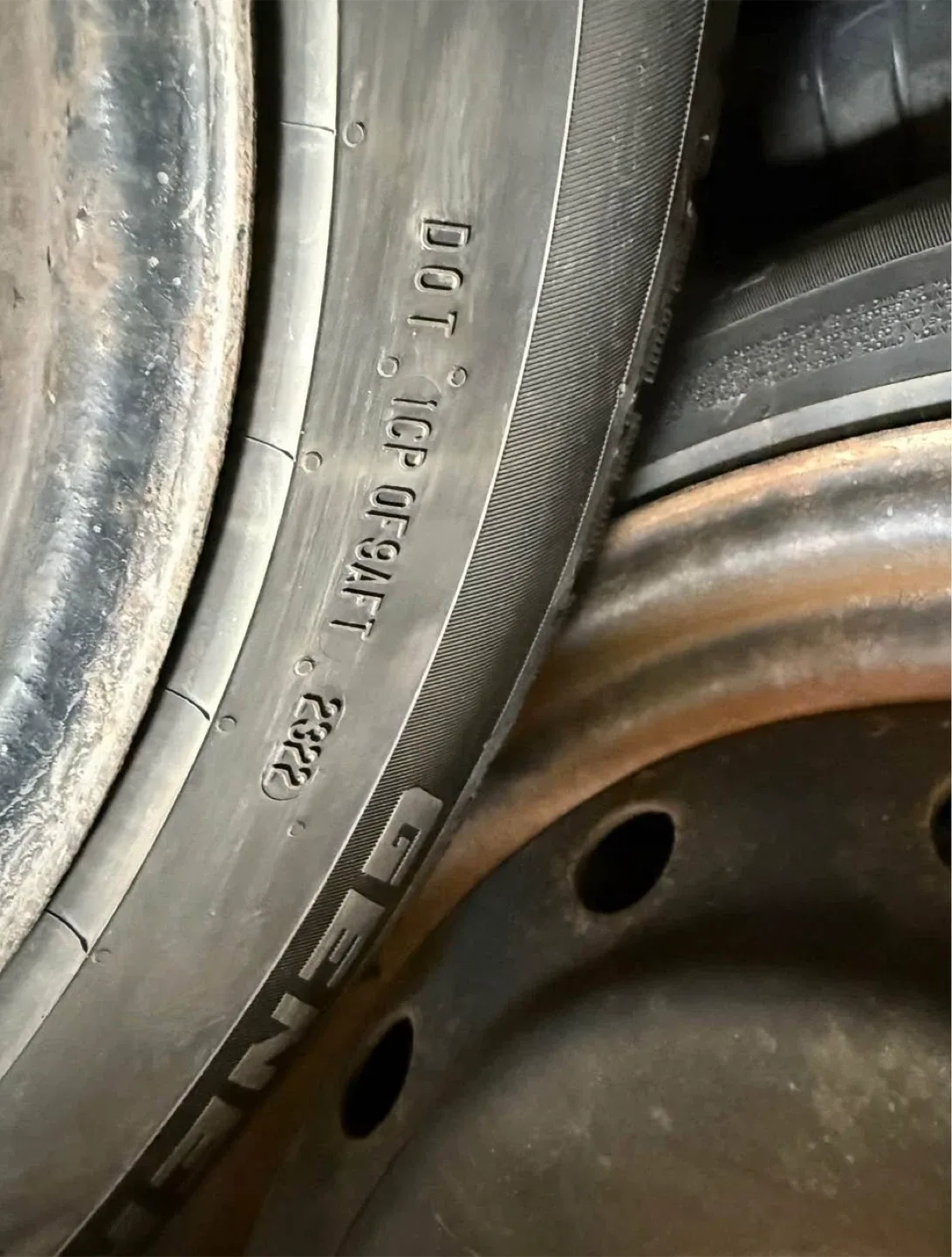 215 65 17 General Altimax Arctic Tires - 215/65R17 image indicator(2)