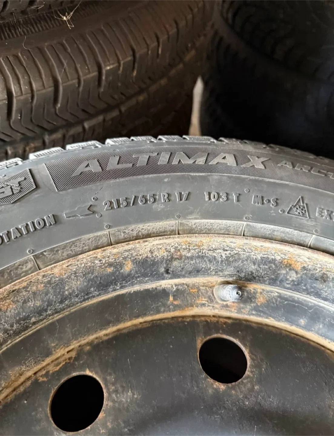 215 65 17 General Altimax Arctic Tires - 215/65R17 image indicator(3)