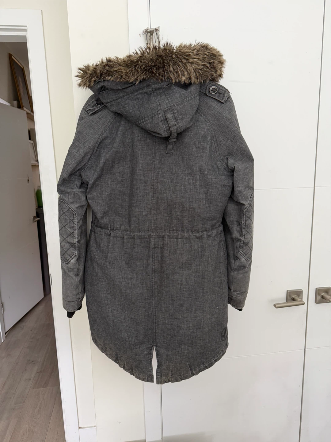 Community Grey Winter Parka - Size Large - photo 2