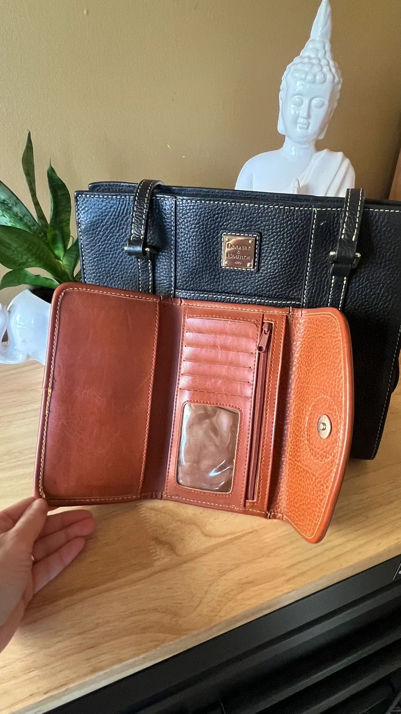 Dooney & Bourke Brown Leather Wallet image indicator(7)