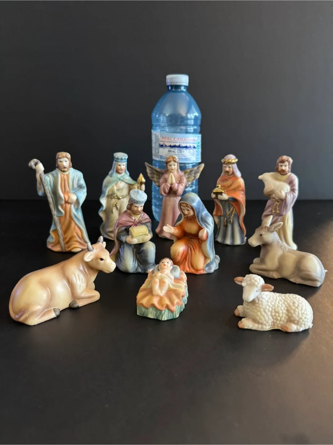 Vintage Nativity Set image indicator(4)