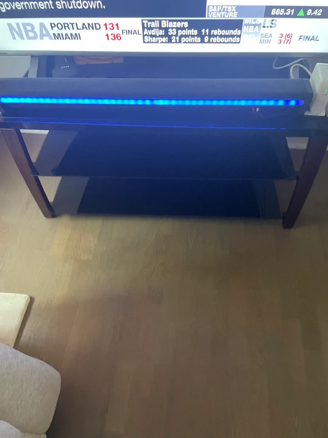 TV stand, image indicator(2)