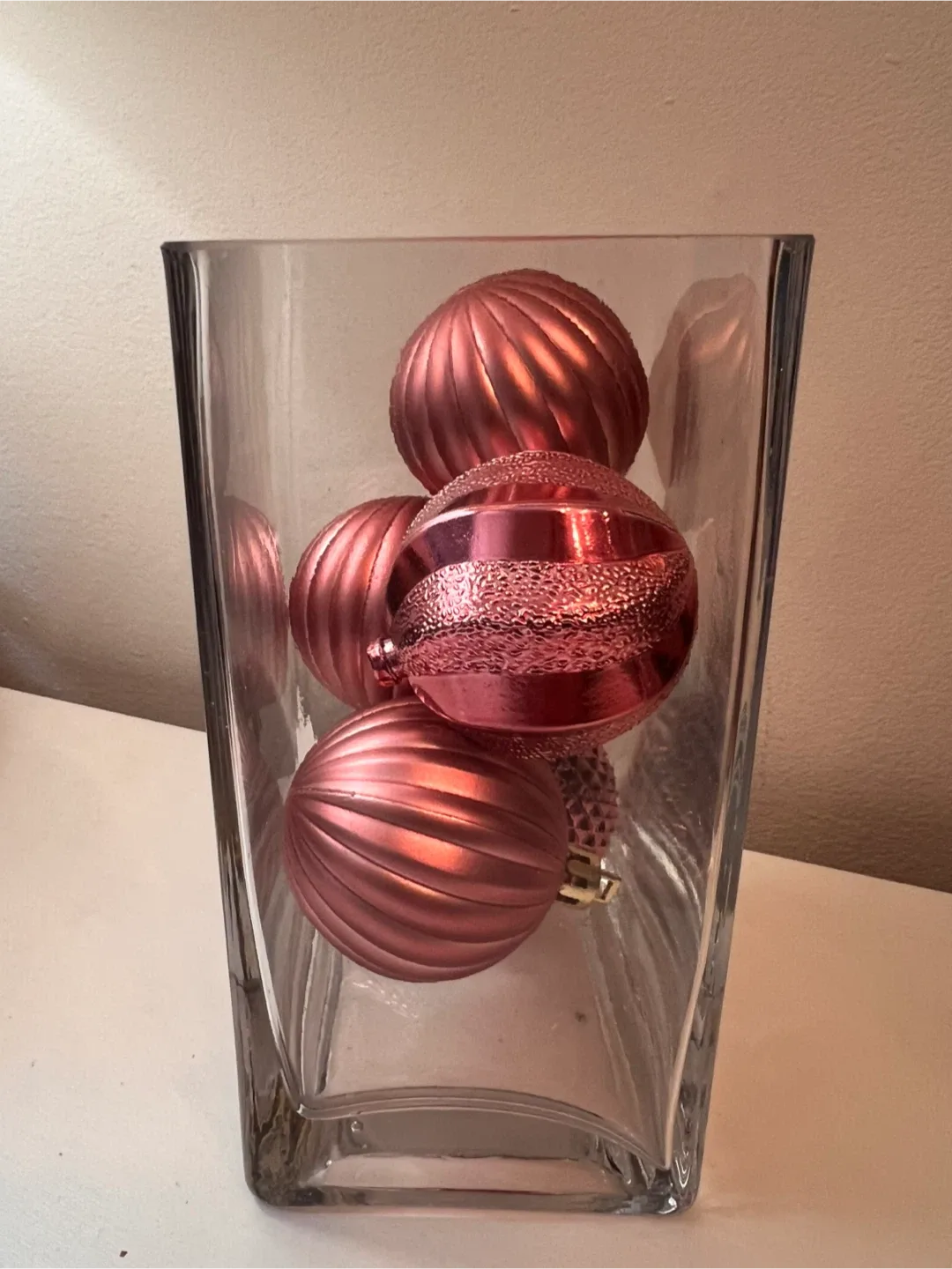 Holiday Decoration: Glass Vase with Pink Shatter Free Ornaments image indicator(8)
