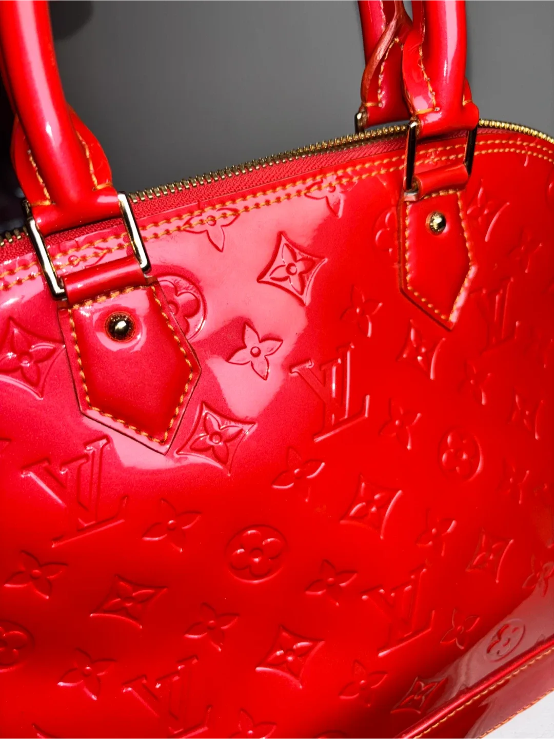 Louis Vuitton Alma BB Red image indicator(4)