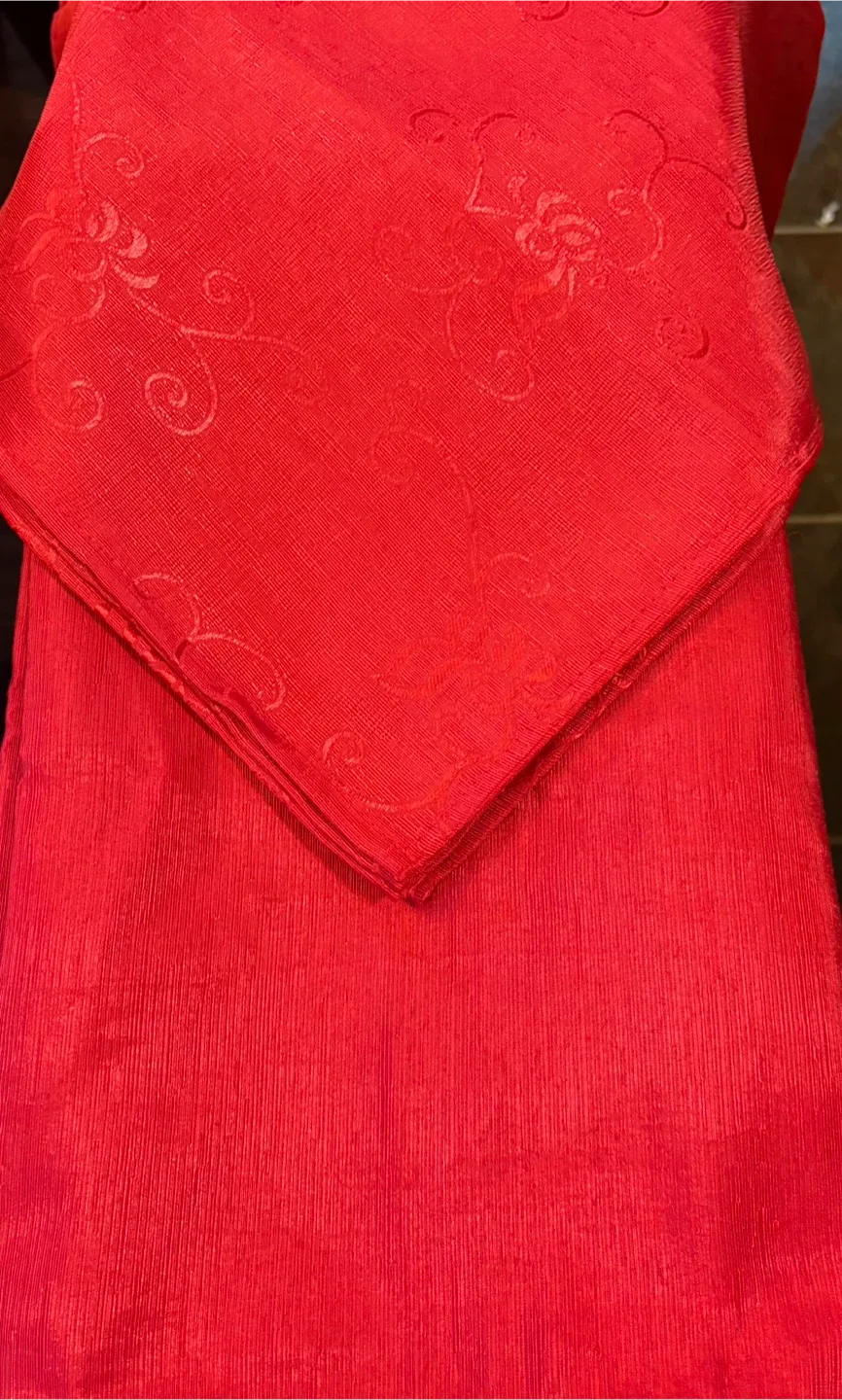 Christmas Red Tablecloth and Napkin Set