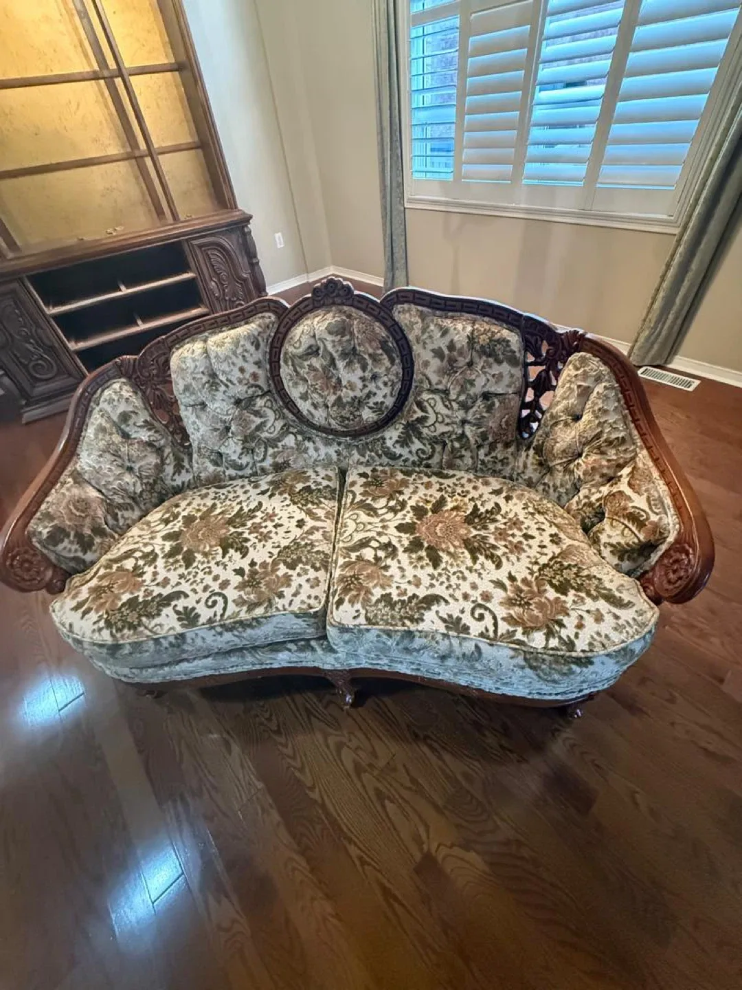 Vintage Floral Sofa and Armchair Set image indicator(2)