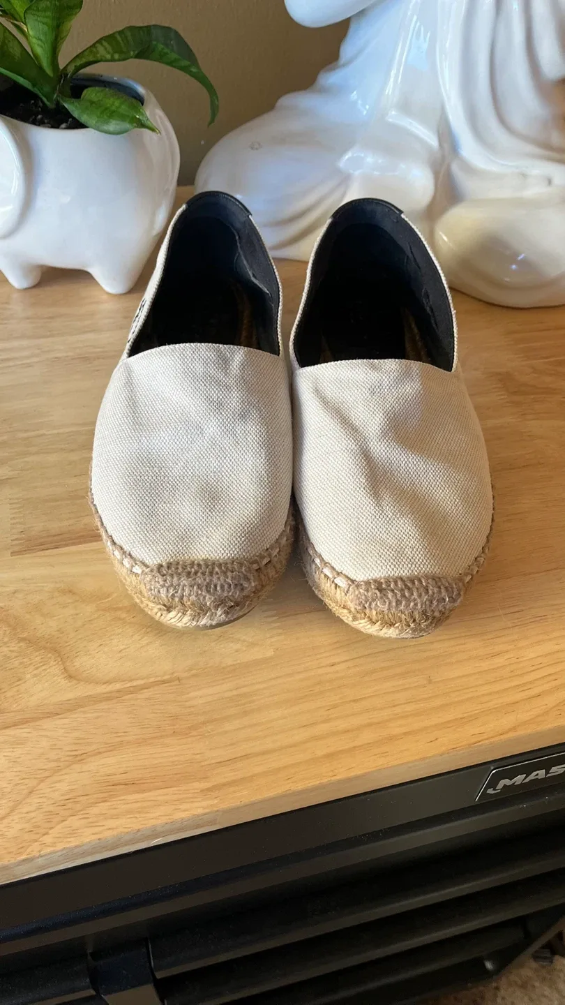 YSL Canvas Espadrilles - Size 38.5 image indicator(3)