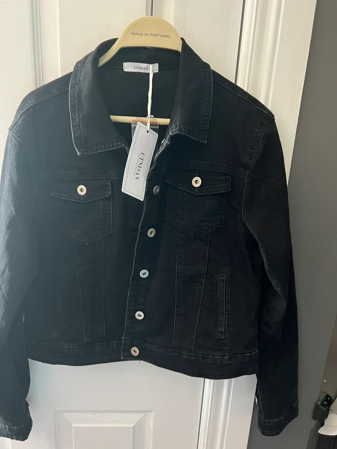 UTNISAN Women's Black Denim Jacket