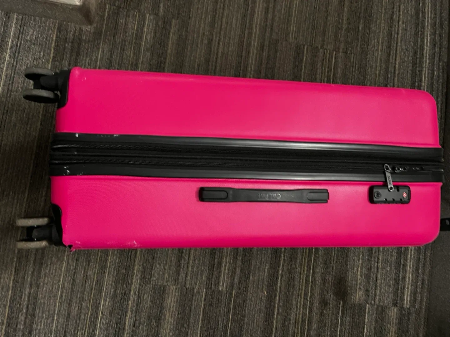 CALPAK Pink Hardshell Suitcase Large image indicator(6)