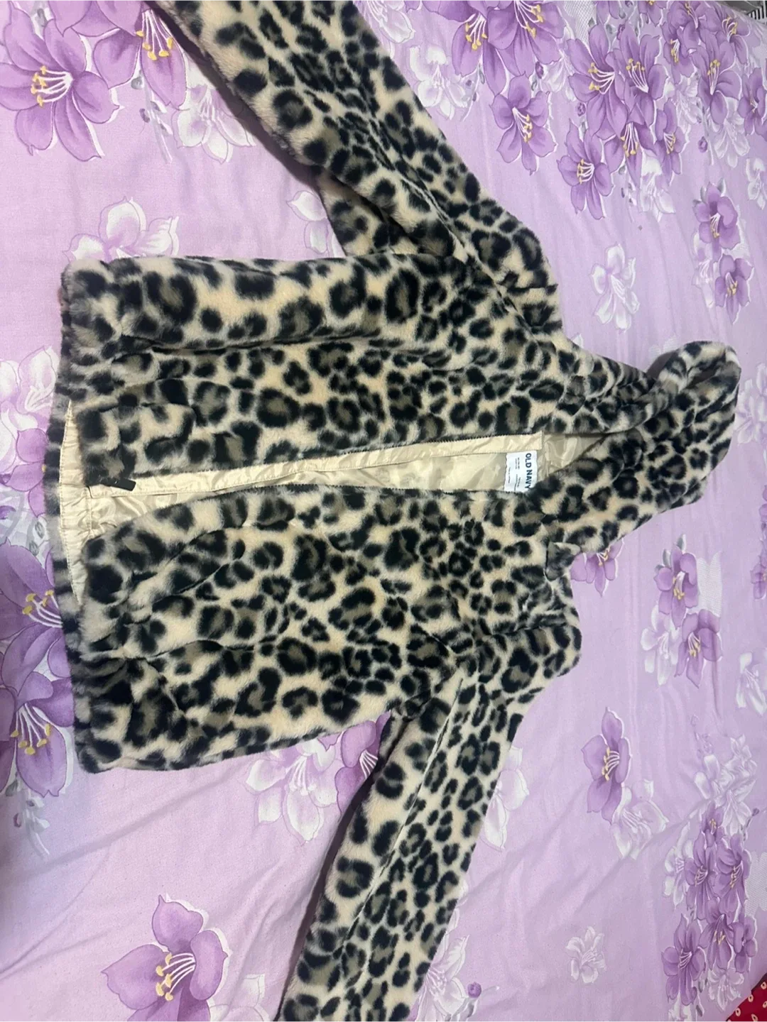 Old Navy Leopard Print Faux Fur Jacket. XL (14-16) image indicator(2)