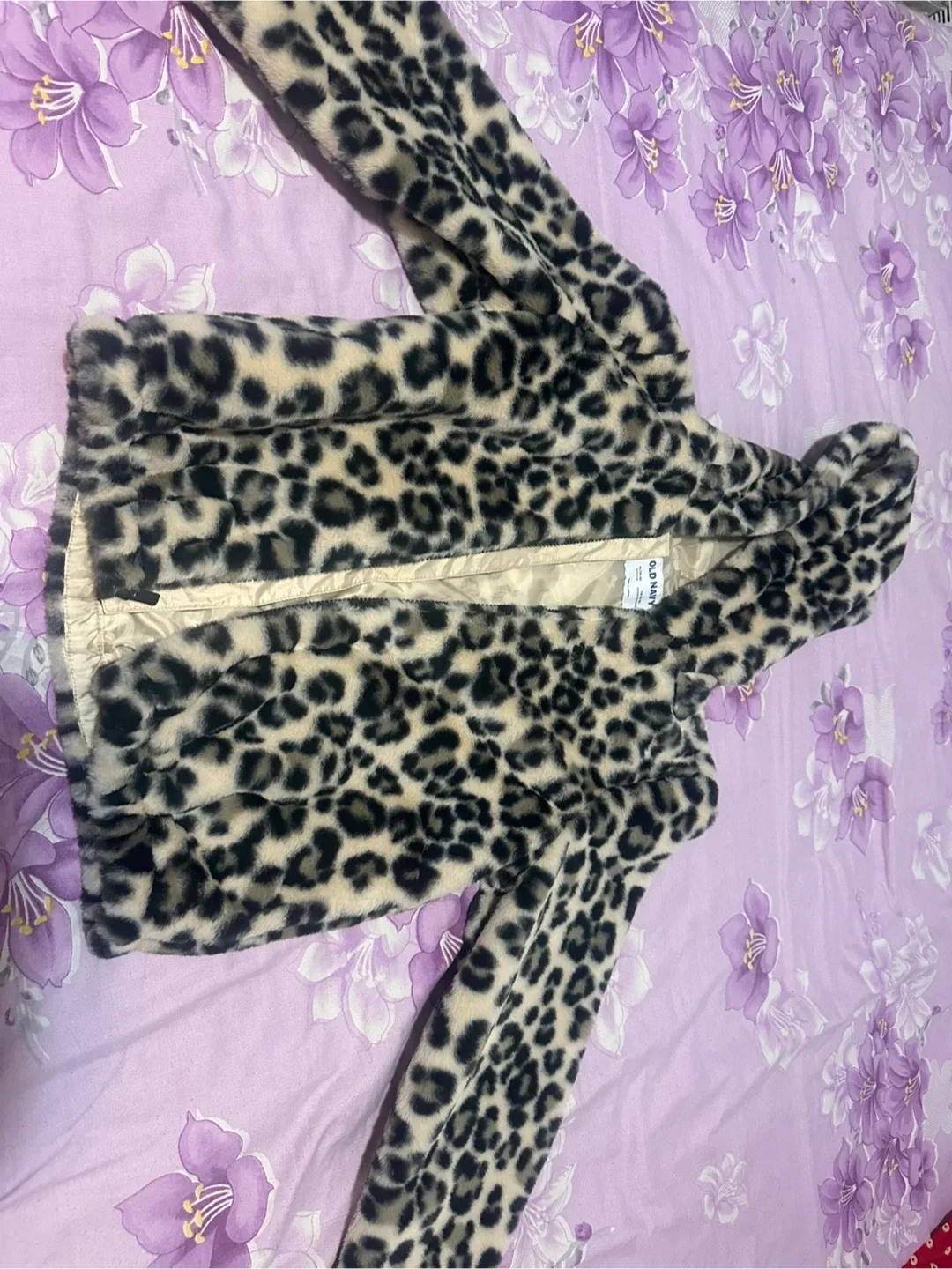 Old Navy Leopard Print Faux Fur Jacket. XL (14-16)
