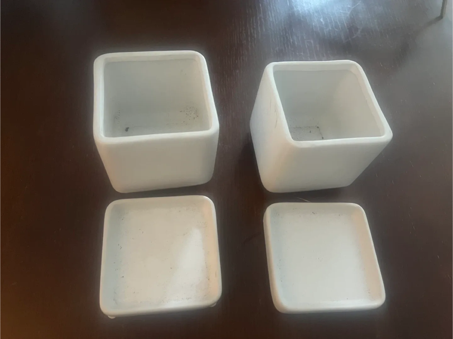 Two White Ceramic Square Flower Pots with Trays image indicator(2)