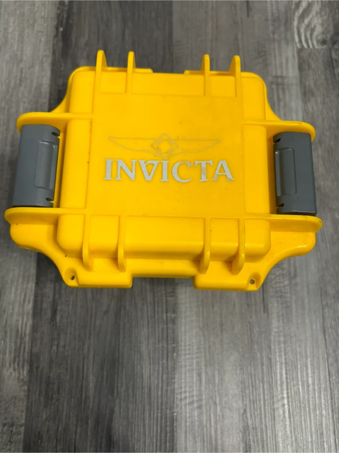 Authentic INVICTA Tachymeter Stainless Steel Watch + Case image indicator(3)