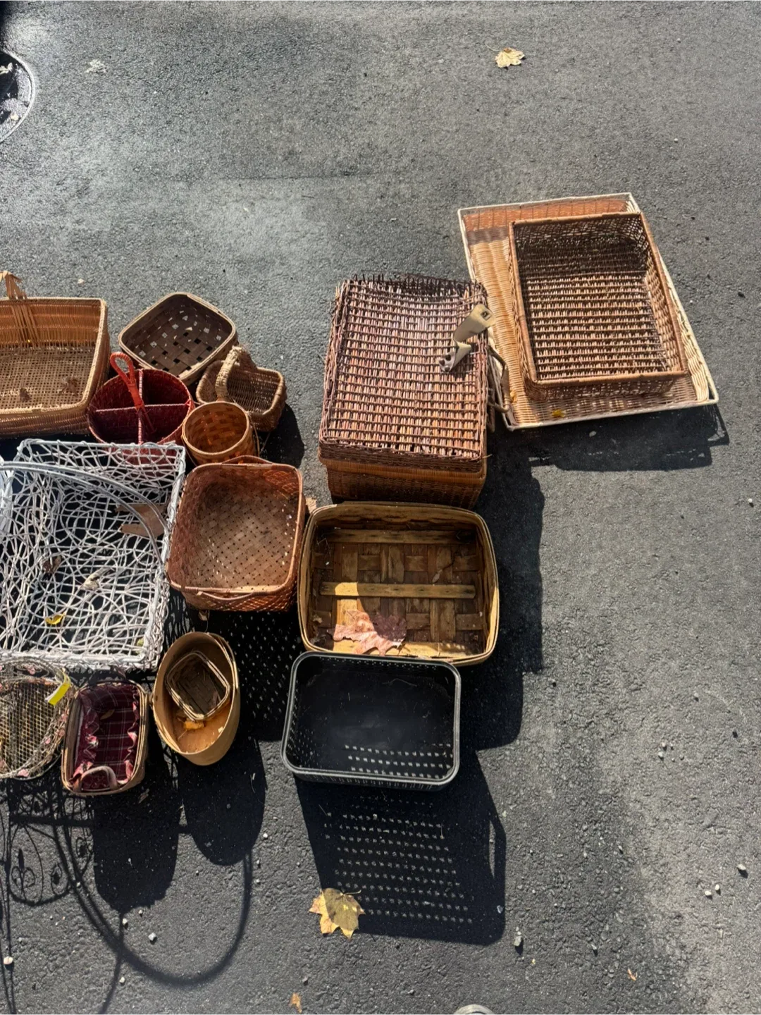 Assorted Baskets image indicator(2)