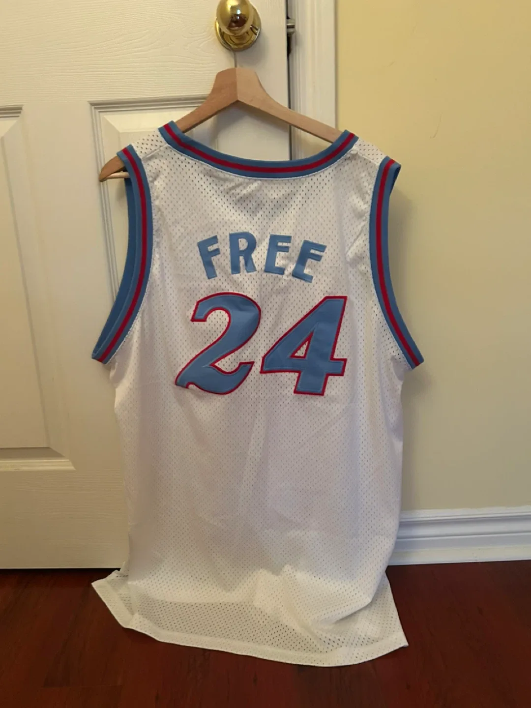 Mitchell & Ness Clippers Jersey #24 image indicator(2)