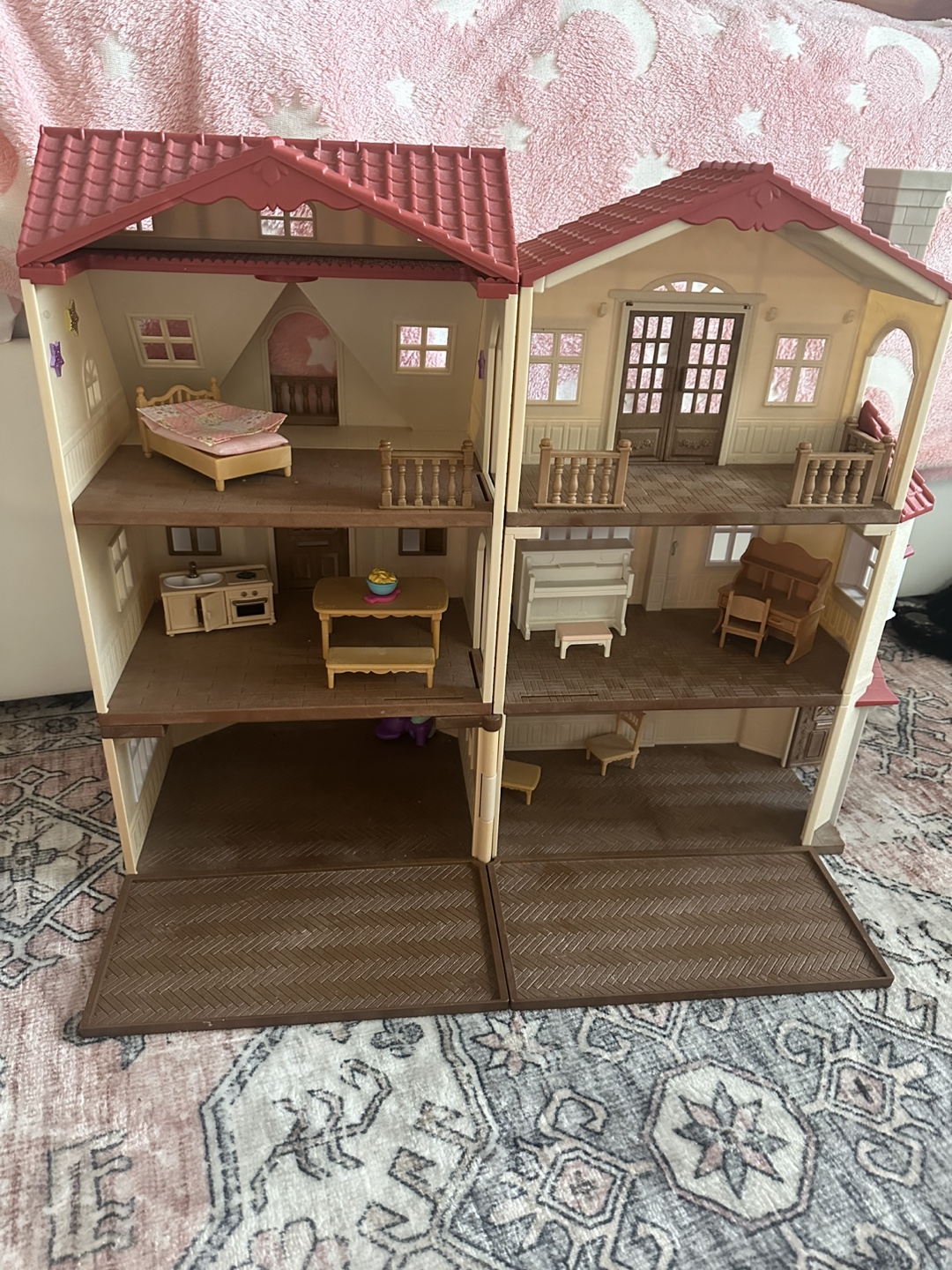 Calico Critters Red Roof Country House / Dollhouse