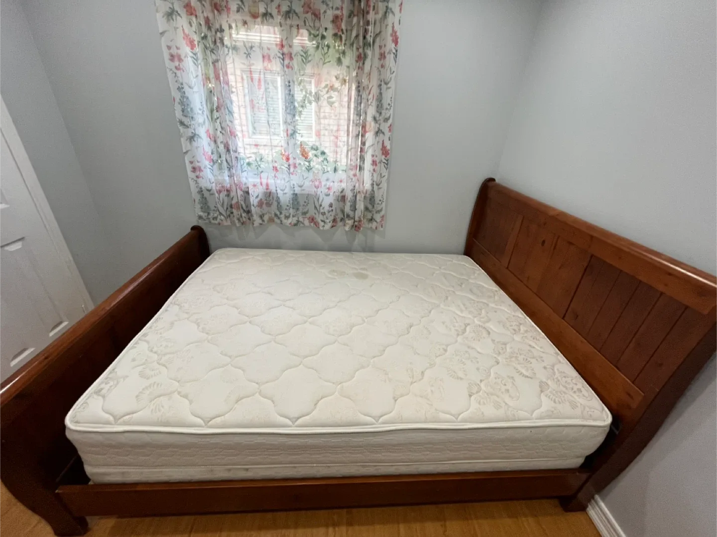 Wooden Sleigh Bed Frame image indicator(5)