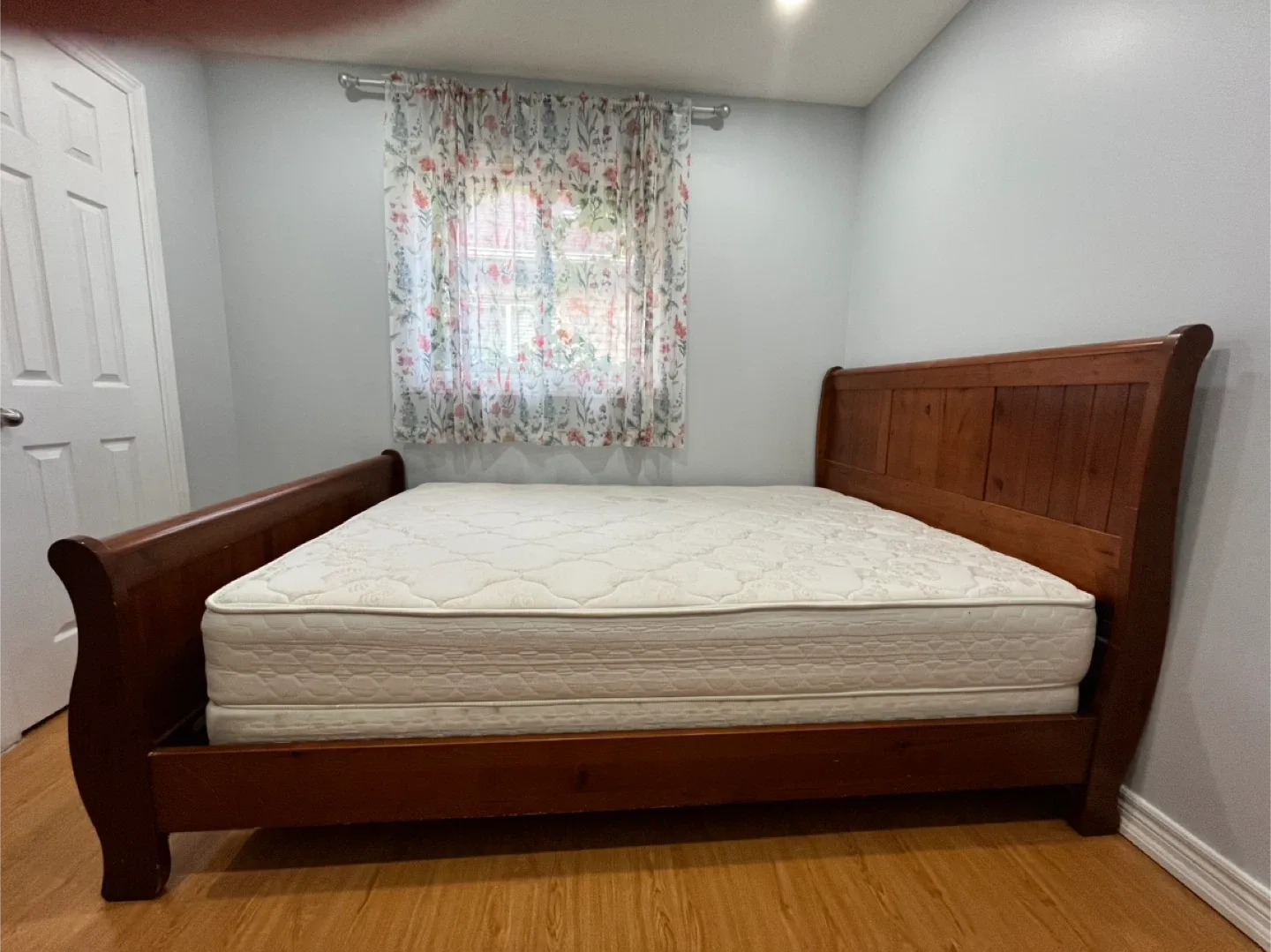 Wooden Sleigh Bed Frame image indicator(6)