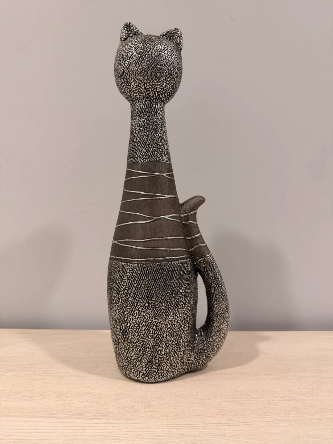 $5 for both Silver Decorative Ornaments / Decor Pieces image indicator(4)