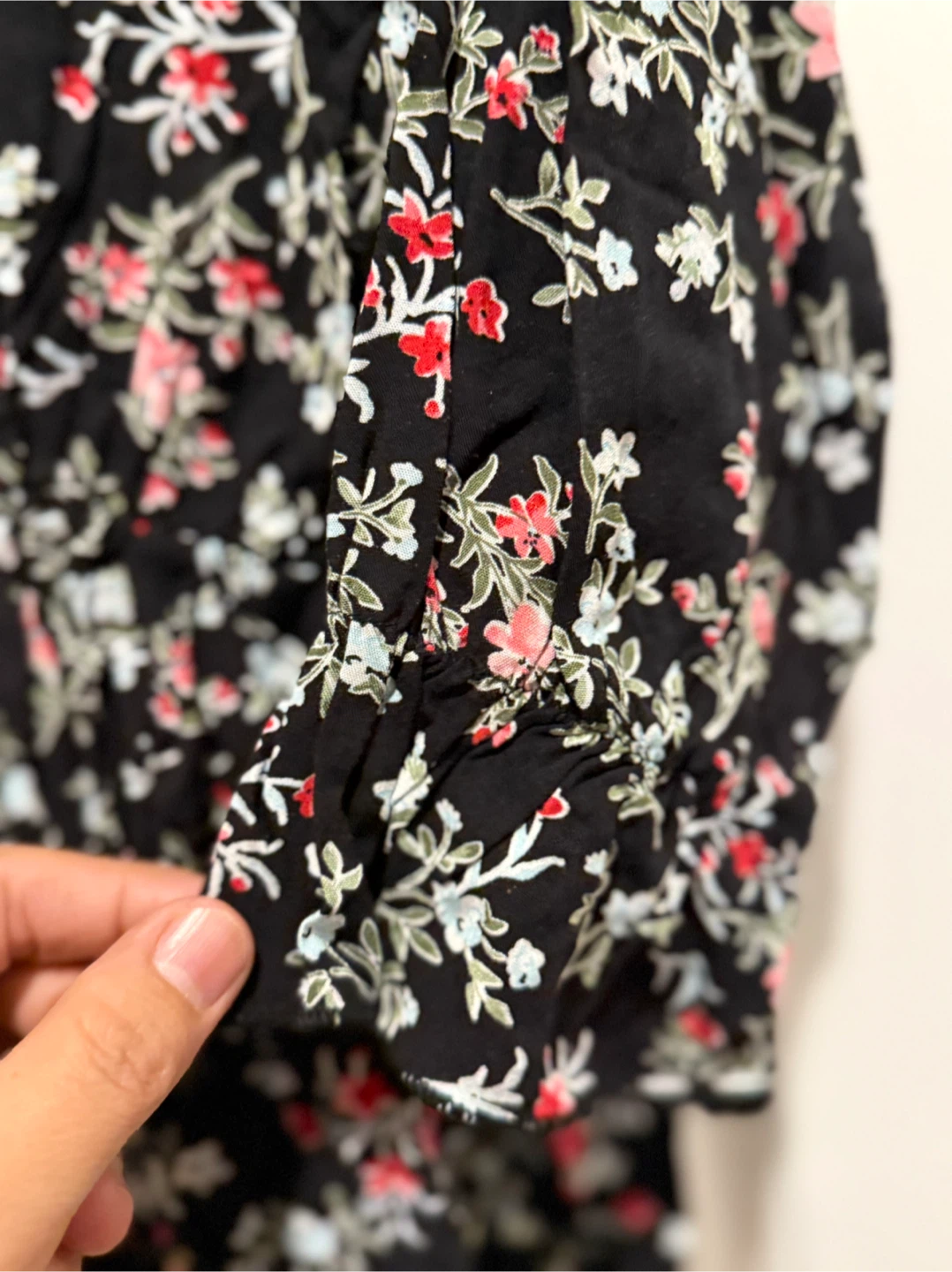 Floral Print Smocked Blouse - photo 4