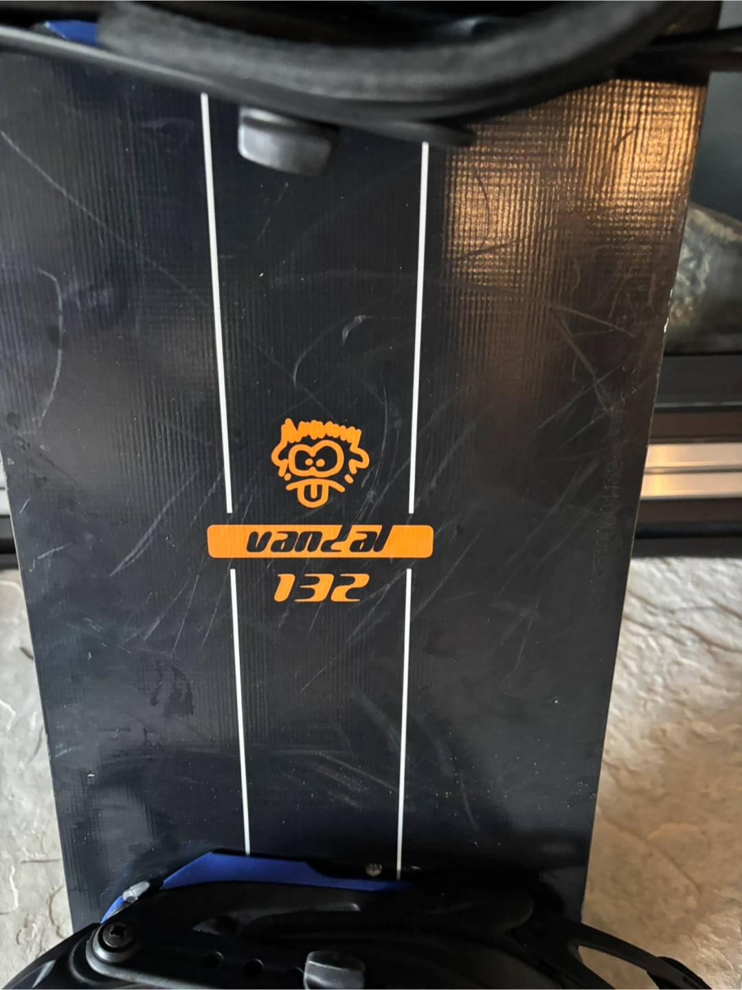 K2 Vandal 132 Snowboard with Firefly Bindings - photo 2