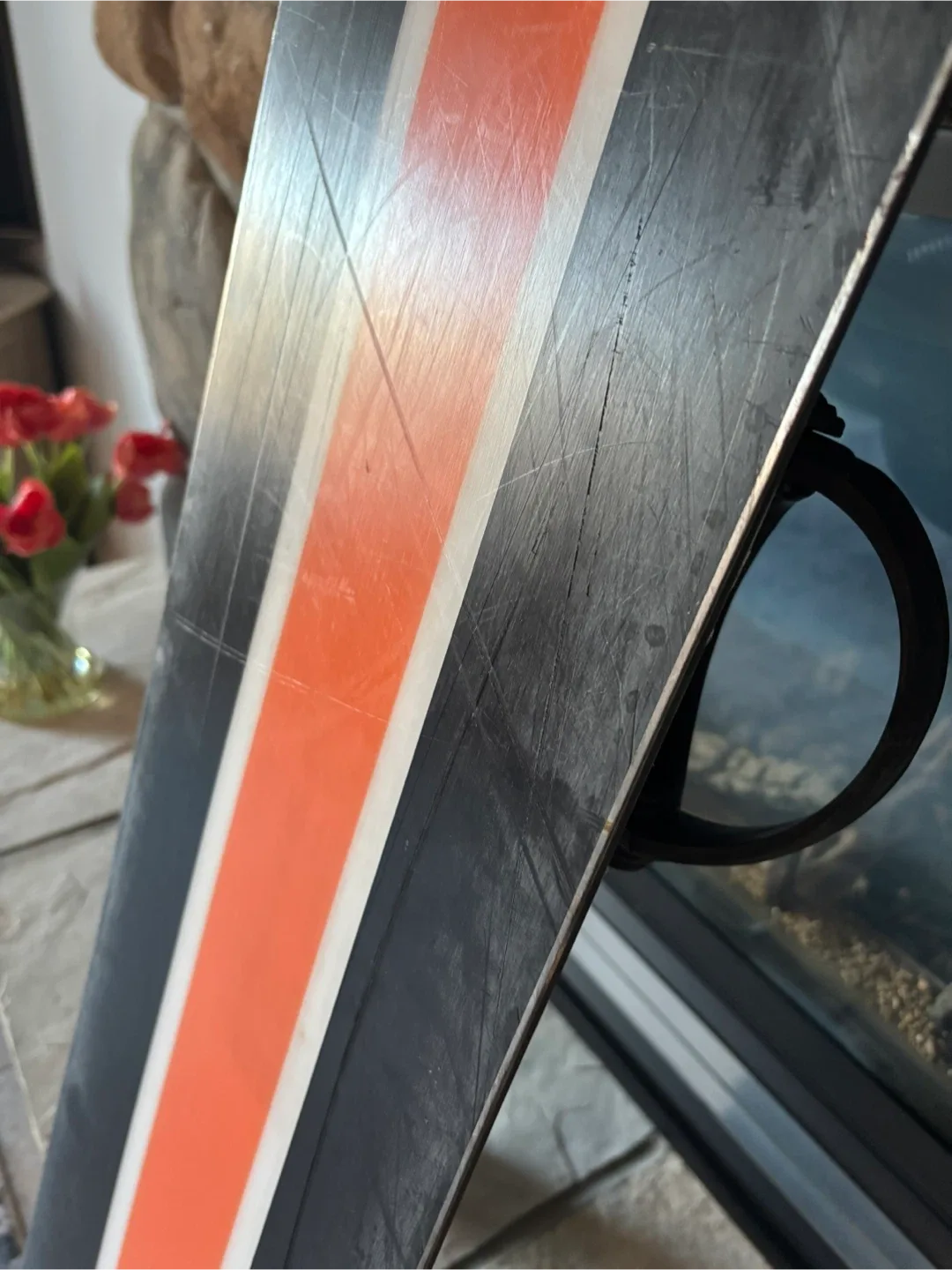 K2 Vandal 132 Snowboard with Firefly Bindings image indicator(4)